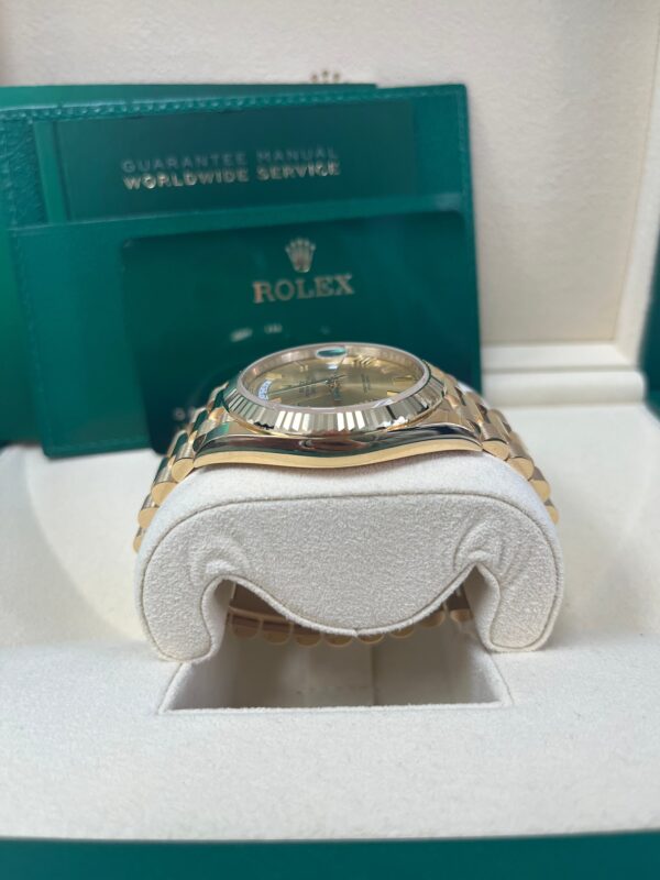 Rolex Day-Date 40 Yellow Gold Champagne Roman Dial Fluted Bezel (Ref # 228238) - Image 4