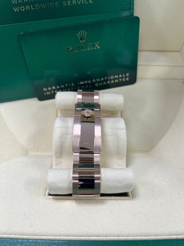 Rolex Daytona Everose Gold Rose Diamond Baguette 40mm Dial Oyster Bracelet Ref# (116505) - Image 10