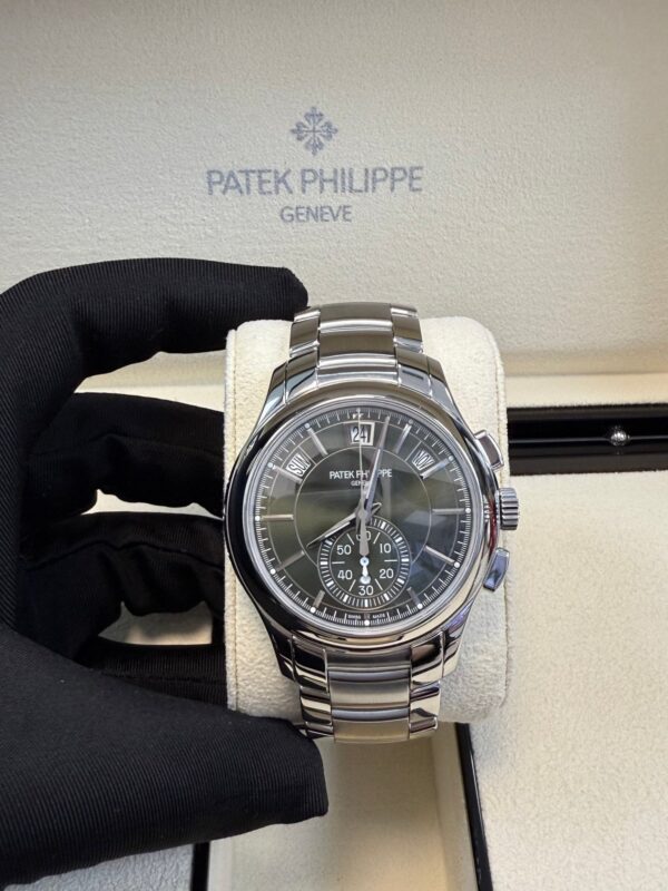 Patek Philippe Annual Calendar Complications Green Dial (Reference # 5905/1A-001) - Image 4