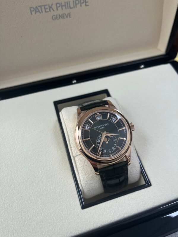 Patek Philippe Annual Calendar Green Dial Annual Calendar 5205R - COMPLICATIONS SELF-WINDING Rose Gold - Image 8