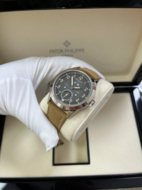 Patek Philippe Annual Calendar Travel Time White Gold (Reference # 5326G) - Image 9