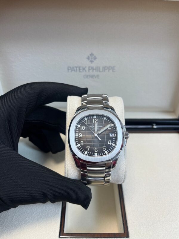 Patek Philippe Aquanaut Black Dial 5167/1A-001 - Image 7
