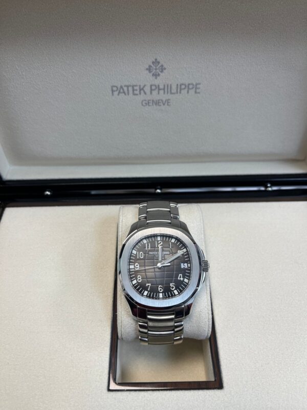 Patek Philippe Aquanaut Black Dial 5167/1A-001 - Image 5