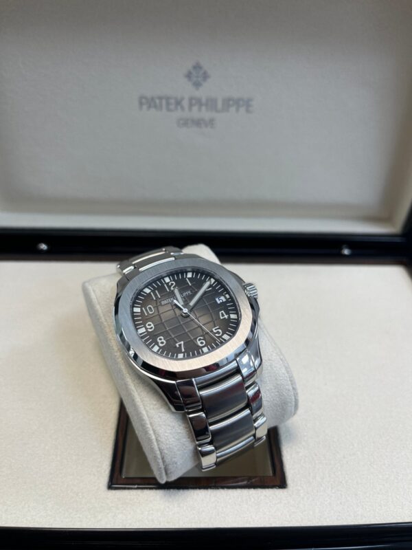 Patek Philippe Aquanaut Black Dial 5167/1A-001 - Image 2