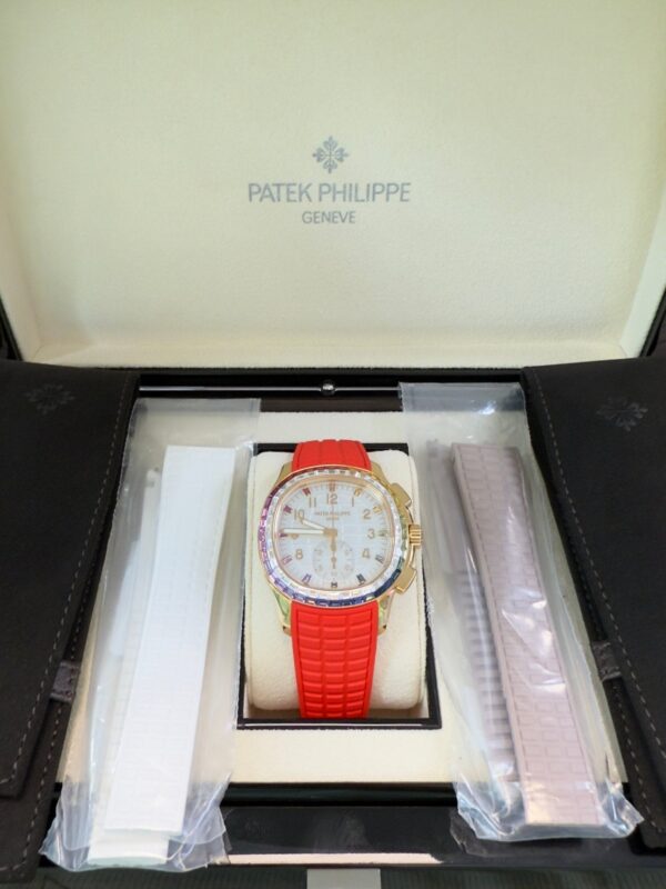 Patek Philippe Aquanaut Rose Gold Automatic Factory Diamonds Aquanaut Luce "Rainbow" 7968/300R-001 - Image 5