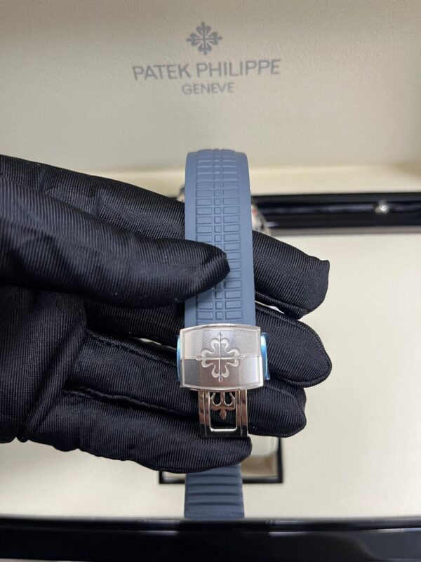 Patek Philippe Aquanaut Travel Time 5164G-001 - Image 14