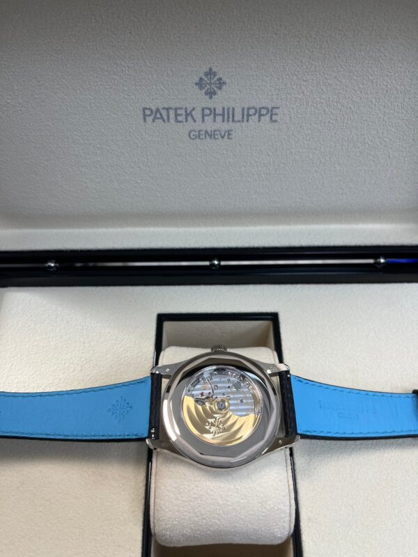 Patek Philippe Calatrava 40mm Blue Date Sweep Seconds (Ref# 6007G-011) - Image 6