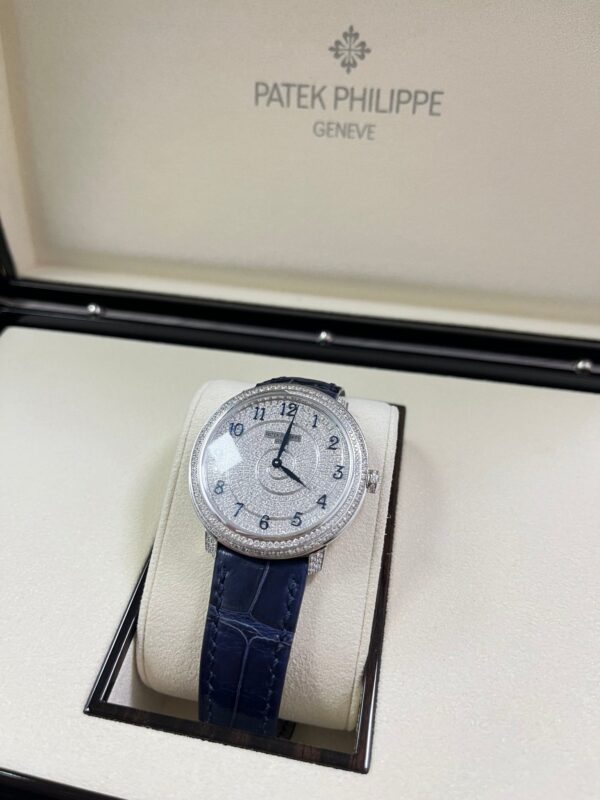 Patek Philippe Calatrava 4978/400G-001 - Image 9