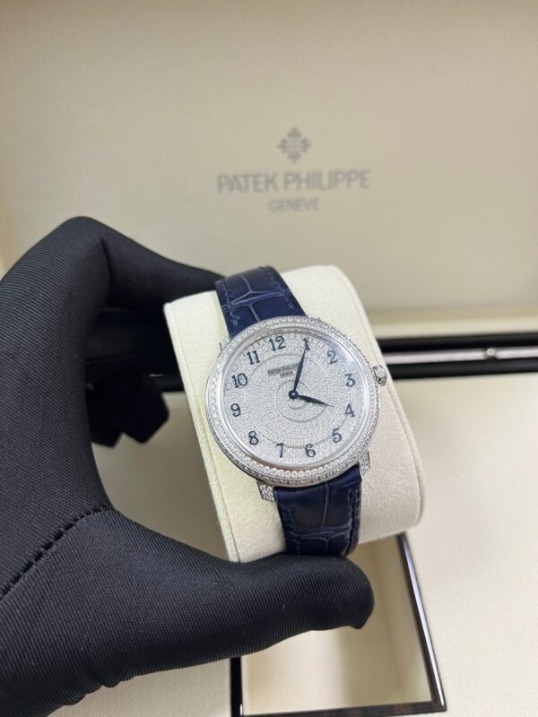 Patek Philippe Calatrava 4978/400G-001 - Image 12