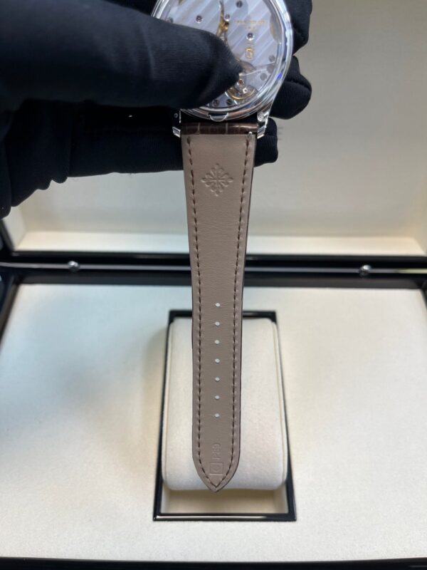 Patek Philippe Calatrava New 2025 Release 6196P Calatrava Salmon Dial Platinum - Image 2