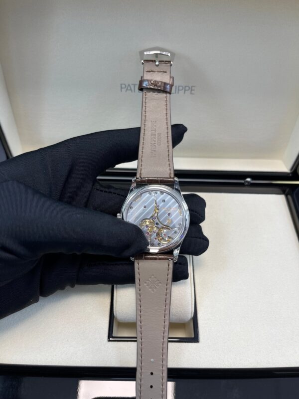 Patek Philippe Calatrava New 2025 Release 6196P Calatrava Salmon Dial Platinum - Image 4