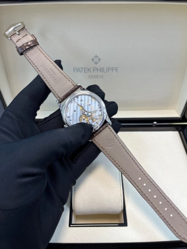 Patek Philippe Calatrava New 2025 Release 6196P Calatrava Salmon Dial Platinum - Image 3