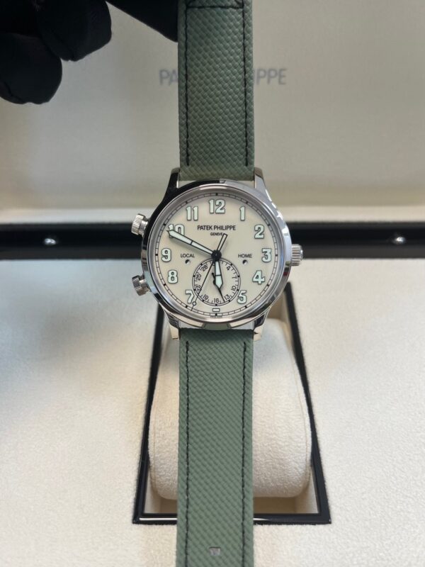 Patek Philippe Calatrava Pilot Travel Time 5524G-010 - Image 8