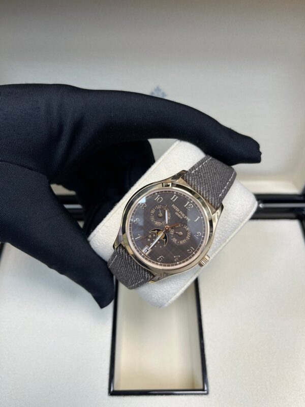 Patek Philippe Complications New 2025 Release 4946R-001 Complications Chestnut Dial Rose Gold - Image 21