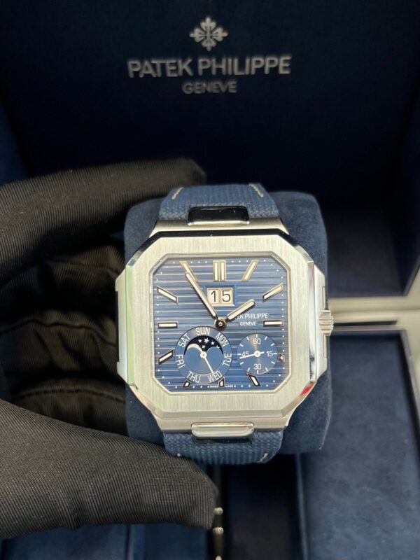 Patek Philippe Cubitus Platinum Case Sunburst Blue Dial 5822P-001 - Image 7