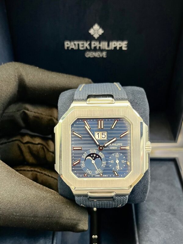 Patek Philippe Cubitus Platinum Case Sunburst Blue Dial 5822P-001 - Image 8