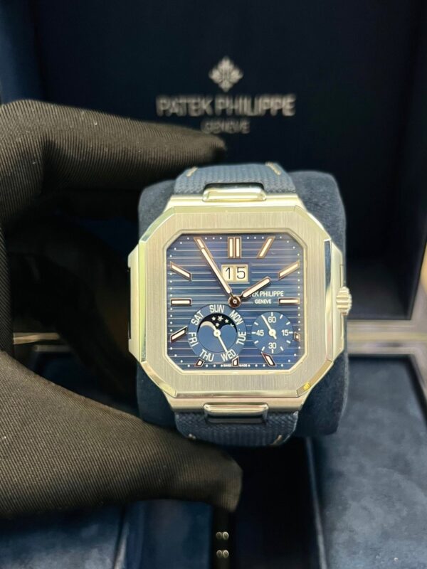 Patek Philippe Cubitus Platinum Case Sunburst Blue Dial 5822P-001 - Image 11