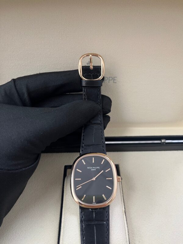 Patek Philippe Golden Ellipse (Ref# 5738R-001) - Image 9