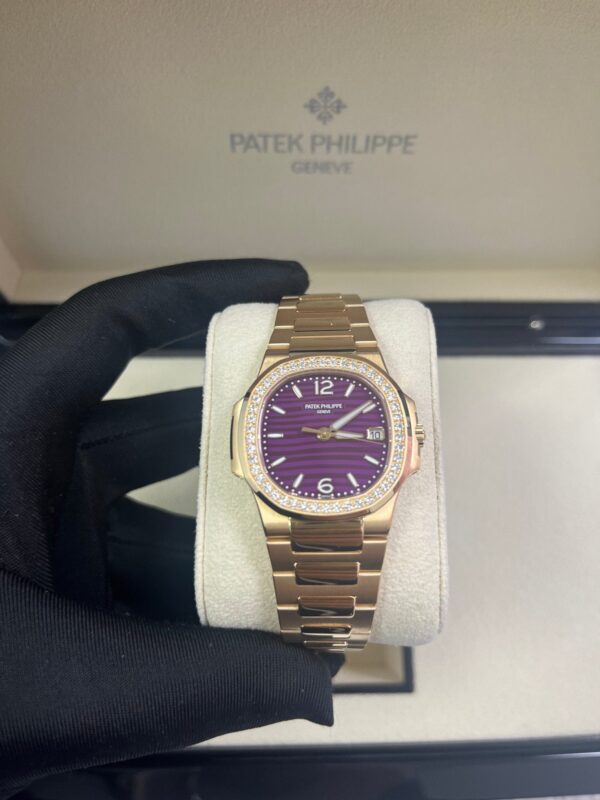 Patek Philippe Nautilus 32mm Diamond Bezel Rose Gold Purple Wave Dial 7010/1R-013 - Image 14