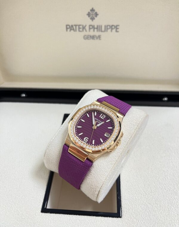 Patek Philippe Nautilus 32mm Diamond Bezel Rose Gold Purple Wave Dial 7010R-013 - Image 4