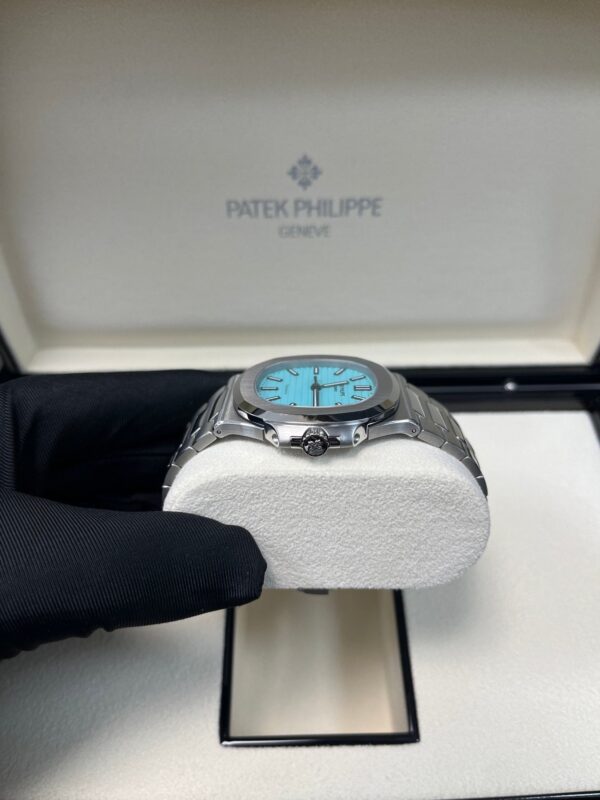 Patek Philippe Nautilus "Tiffany & Co." Blue Dial 5711/1A-018 - Image 16