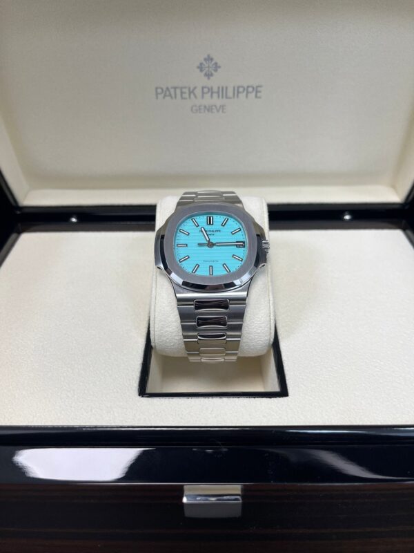 Patek Philippe Nautilus "Tiffany & Co." Blue Dial 5711/1A-018 - Image 10