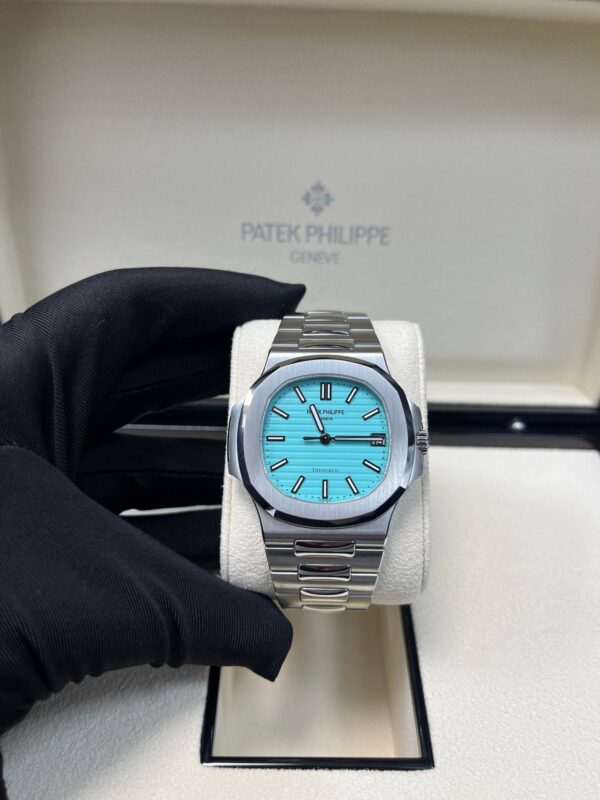 Patek Philippe Nautilus "Tiffany & Co." Blue Dial 5711/1A-018 - Image 5