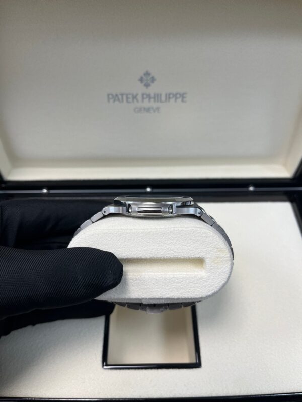 Patek Philippe Nautilus "Tiffany & Co." Blue Dial 5711/1A-018 - Image 13