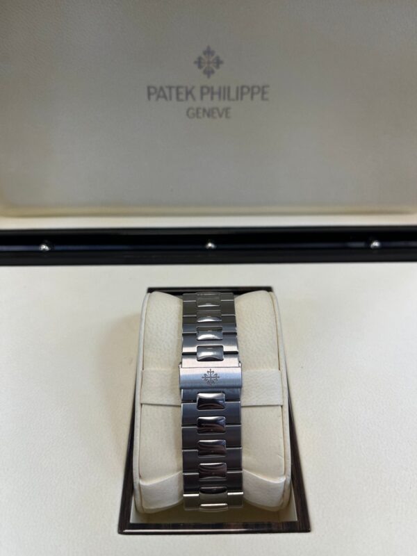 Patek Philippe Nautilus Annual Calendar 5726/1A-010 - Image 14