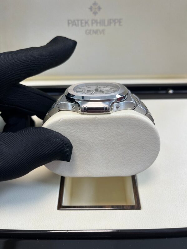 Patek Philippe Nautilus Annual Calendar 5726/1A-010 - Image 10