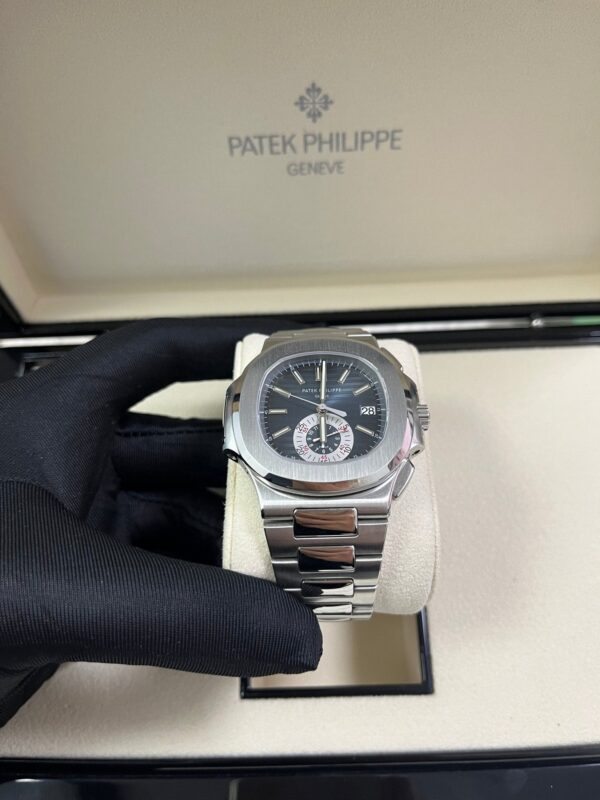 Patek Philippe Nautilus Chronograph REF 5980/1A-001 - Image 2