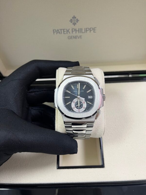 Patek Philippe Nautilus Chronograph REF 5980/1A-001 - Image 3