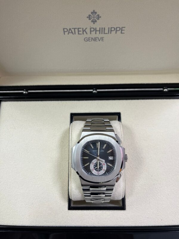 Patek Philippe Nautilus Chronograph REF 5980/1A-001 - Image 12