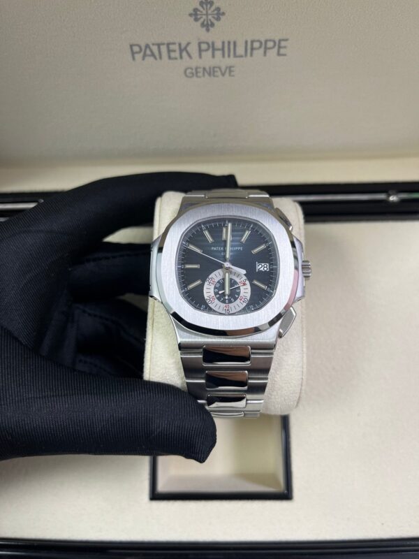 Patek Philippe Nautilus Chronograph REF 5980/1A-001 - Image 7