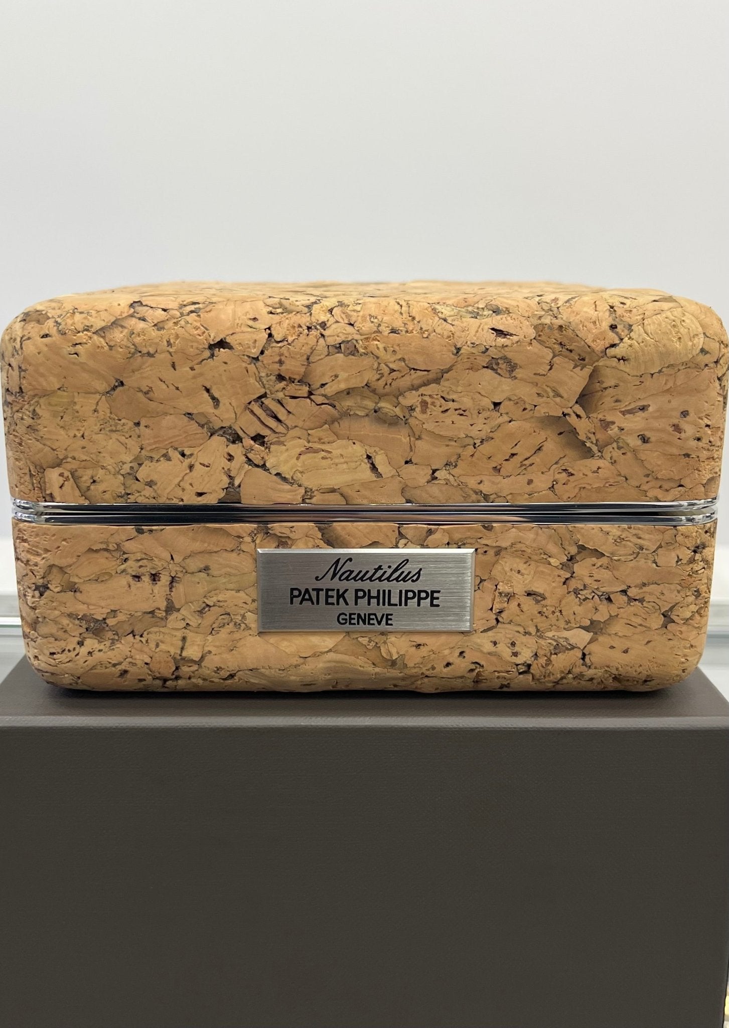 Patek Philippe Nautilus Chronograph White Gold Blue Dial 44mm 5976/1G-001 - Image 7