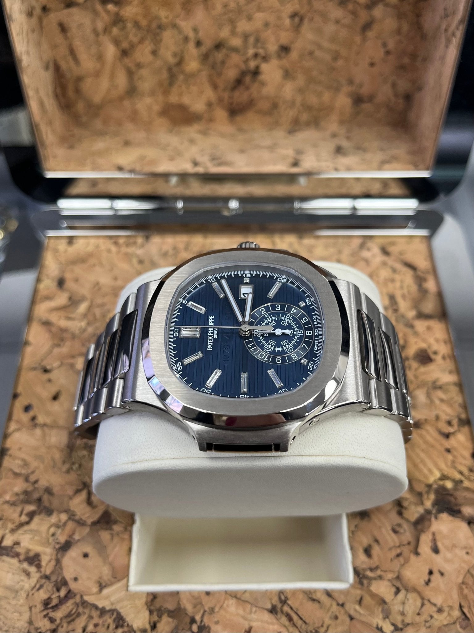Patek Philippe Nautilus Chronograph White Gold Blue Dial 44mm 5976/1G-001 - Image 11