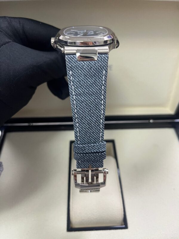 Patek Philippe Nautilus Flyback Chronograph White Gold Blue-Gray Dial 5980/60G - Image 3
