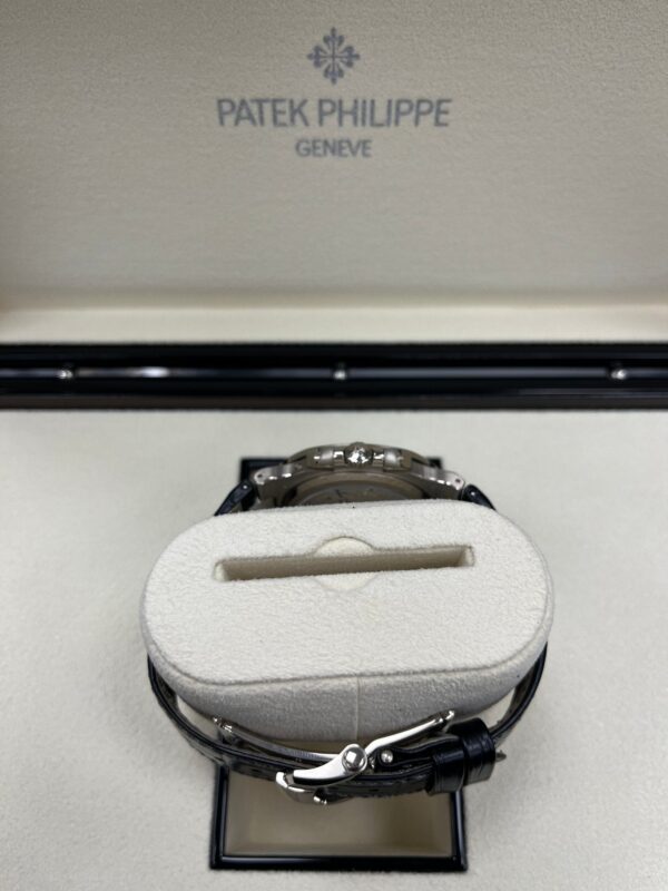 Patek Philippe Nautilus Grey Dial Ref # 5712G-001 - Image 9