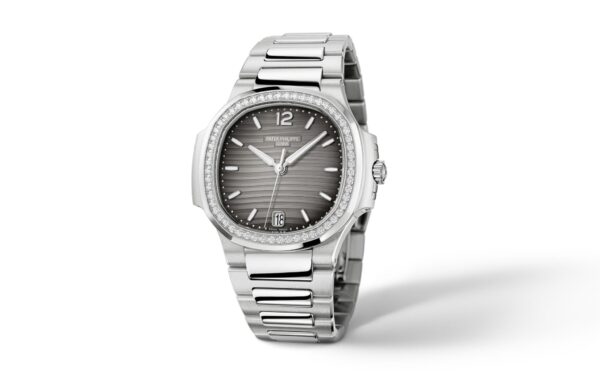 Patek Philippe Nautilus Ladies 35.2mm 7118/1200A-011 - Image 4