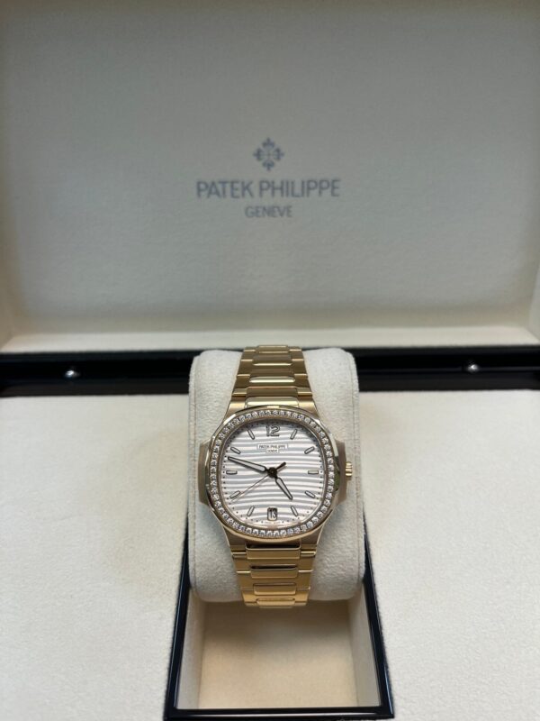 Patek Philippe Nautilus Ladies Rose Gold Nautilus White Dial Diamond Bezel 7118/1200R-001 - Image 9