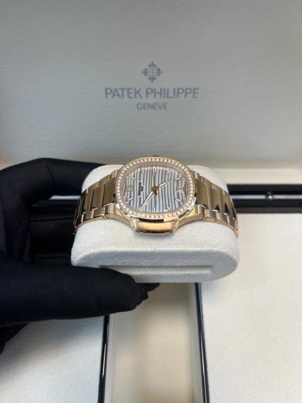 Patek Philippe Nautilus Ladies Rose Gold Nautilus White Dial Diamond Bezel 7118/1200R-001 - Image 16