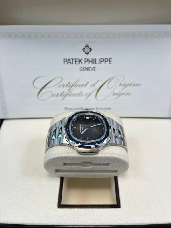 Patek Philippe Nautilus Platinum Blue Sapphire 5711/111P-001 - Image 5