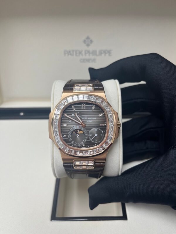 Patek Philippe Nautilus Rose Gold Diamond Bezel & Moon Phase Brown Dial 5724R 001 - Image 4