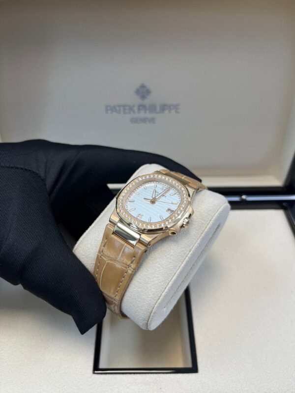 Patek Philippe Nautilus Rose Gold Nautilus Quartz 32mm 7010R-011 - Image 3