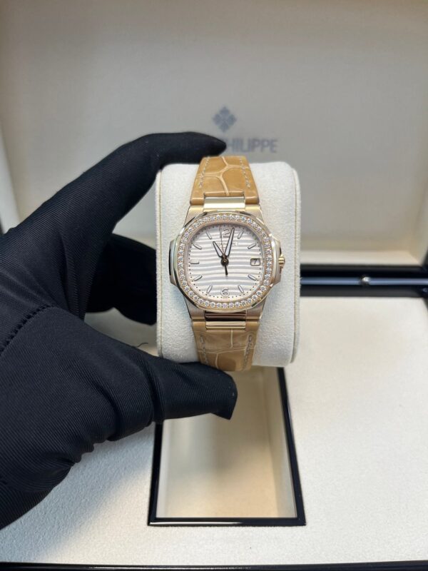 Patek Philippe Nautilus Rose Gold Nautilus Quartz 32mm 7010R-011 - Image 7