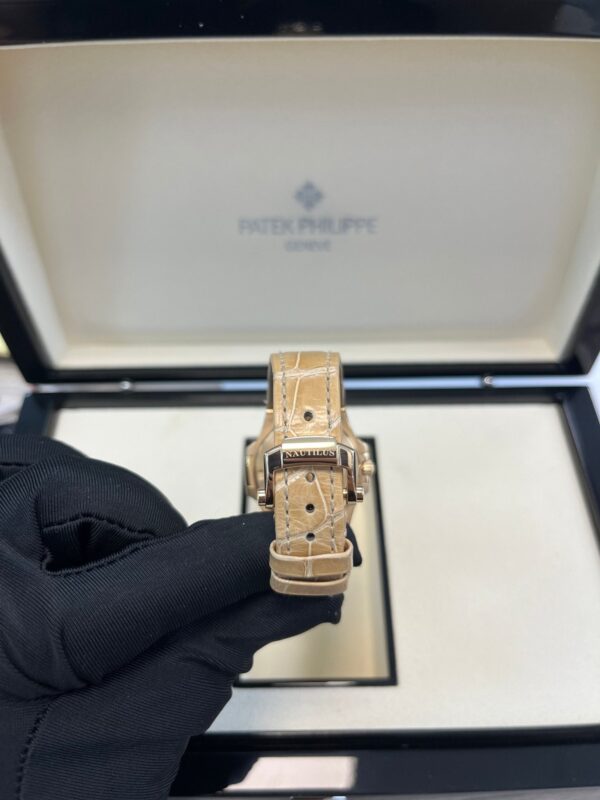 Patek Philippe Nautilus Rose Gold Nautilus Quartz 32mm 7010R-011 - Image 5