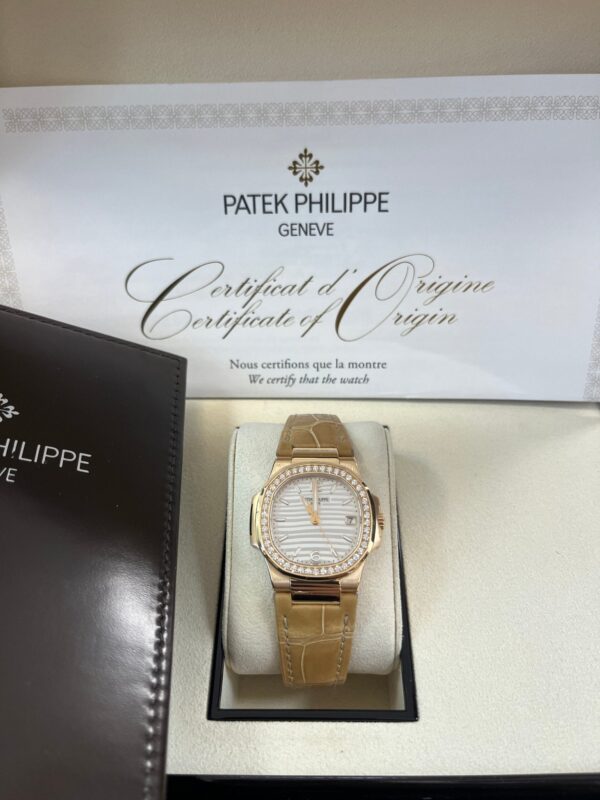 Patek Philippe Nautilus Rose Gold Nautilus Quartz 32mm 7010R-011 - Image 8