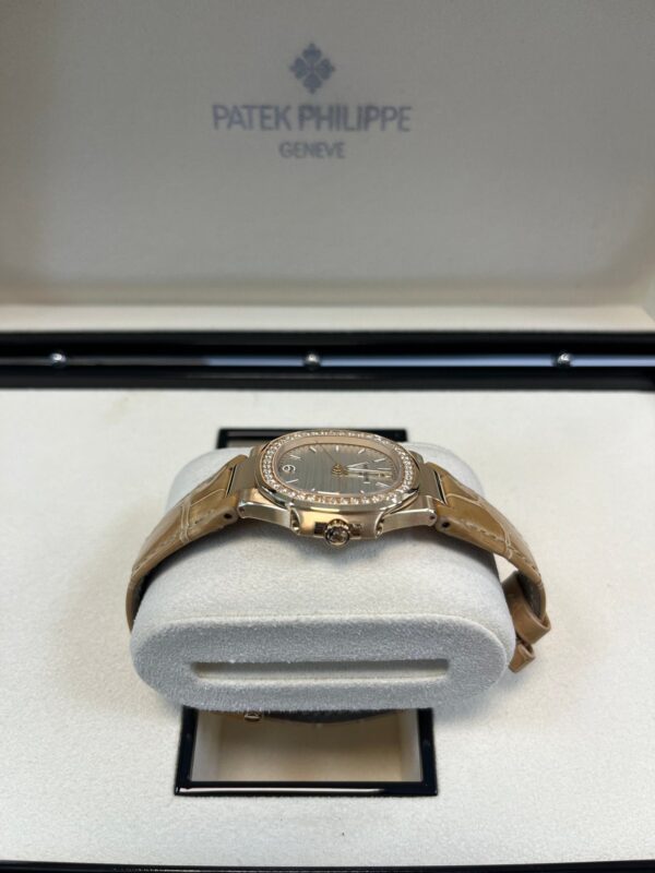 Patek Philippe Nautilus Rose Gold Nautilus Quartz 32mm 7010R-011 - Image 13