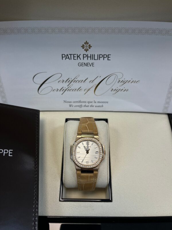 Patek Philippe Nautilus Rose Gold Nautilus Quartz 32mm 7010R-011 - Image 9