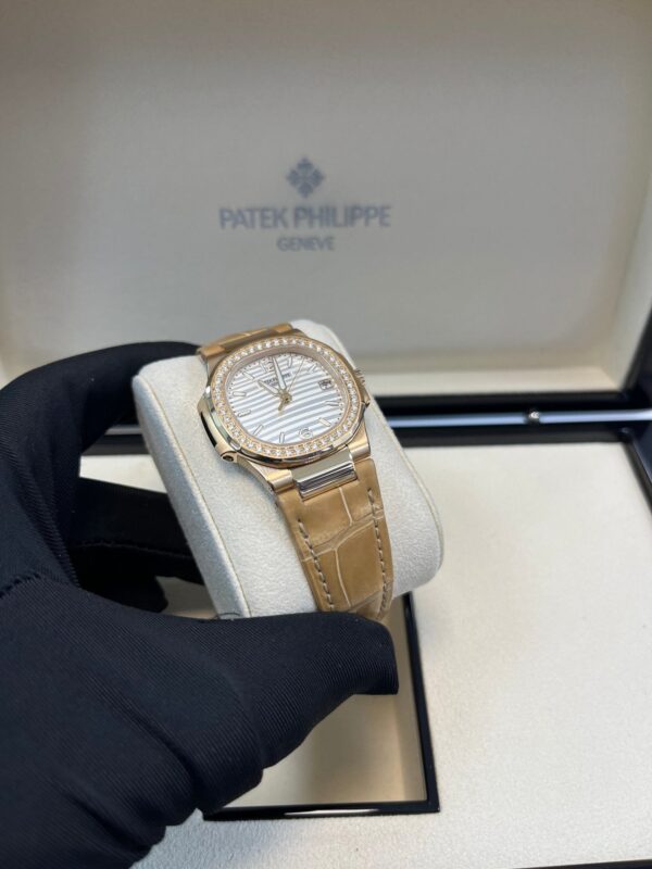 Patek Philippe Nautilus Rose Gold Nautilus Quartz 32mm 7010R-011 - Image 14